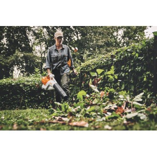 Dmuchawa-Stihl-aku-BGA250-bez-aku-i-ładowarki-BA060115903